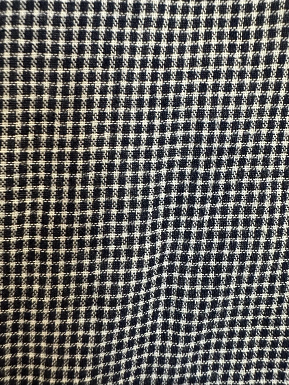 Banana Republic Men's Untucked Fit Button-Down Shirt Small Navy & White Check